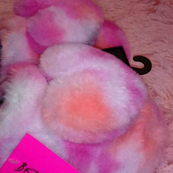 Betsey Johnson Slippers - Picture 5 of 6